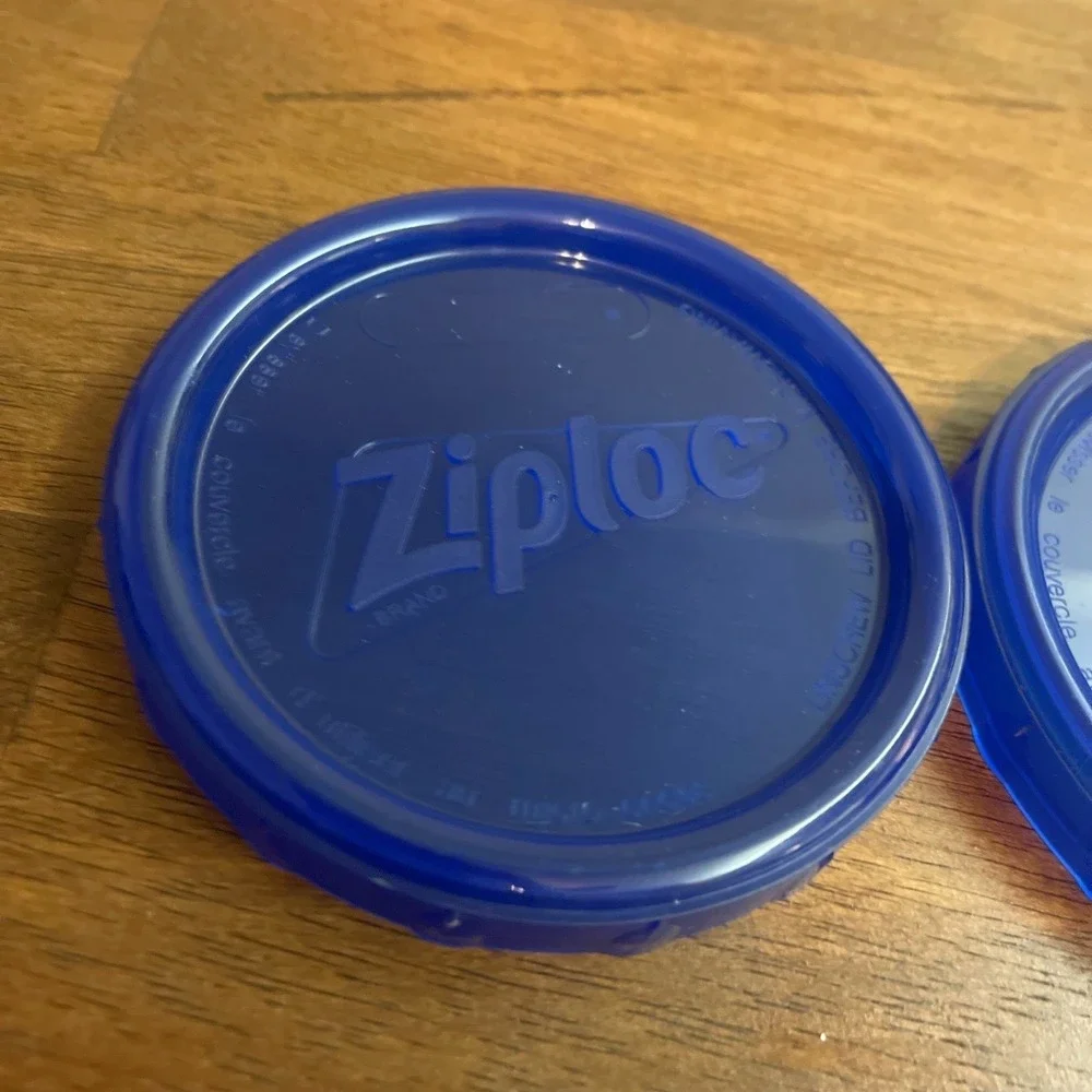 2 Ziploc Twist 'n Loc Universal Size Round Lids‎ Replacements